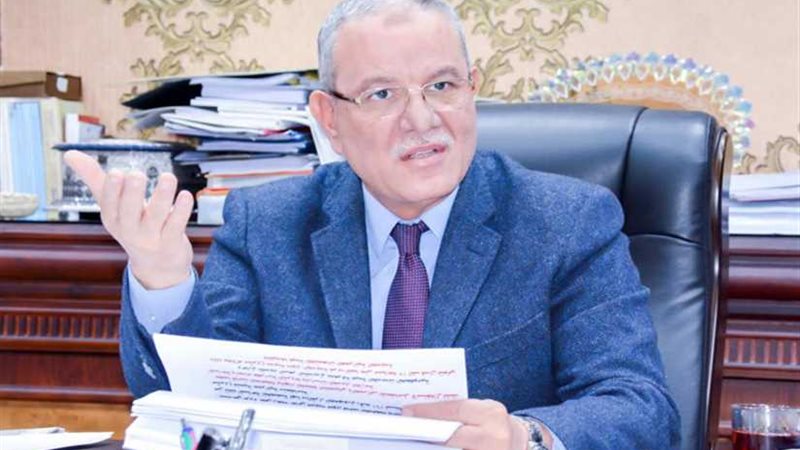 المنيا توقع عقود