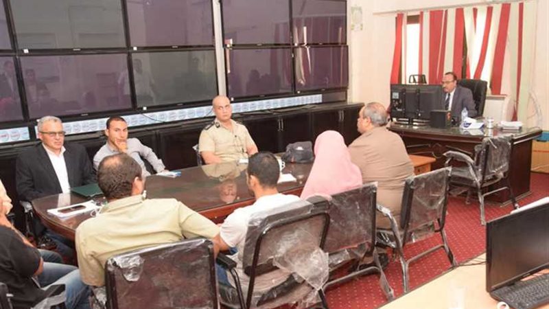 محافظ بني سويف يتابع