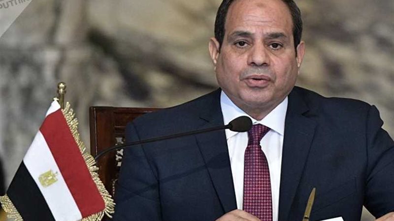 الرئيس السيسي يعرب