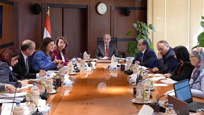 رئيس الوزراء يفتتح معرض الحرف اليدوية.. اليوم