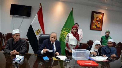بالأسماء.. اختيار 16 حاجًا في قرعة حج الجمعيات الأهلية بالقليوبية