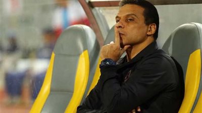 فقرة بدنية للاعبي الأهلي بفرمان من البدري