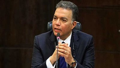 وزير النقل: الحبس وغرامة 300 ألف جنيه عقوبة نقل البضائع دون ترخيص