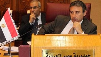 سفير مصر لدى الكويت يفتتح معرض 