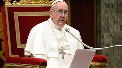 بابا الفاتيكان يصلي من أجل السلام في سوريا