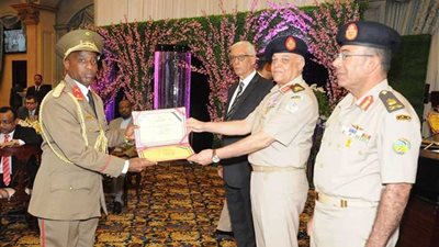 تخرج (7) دورات تدريبية لكوادر الدارسين الأفارقة من (39) دولة في التخصصات المختلفة بالقوات المسلحة