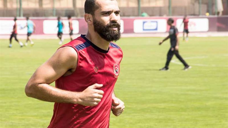 مهاجم الأهلي الأسبق: