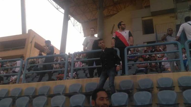 جماهير الزمالك تزين