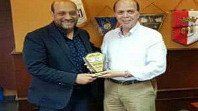 «الشامي» يزور نجوم