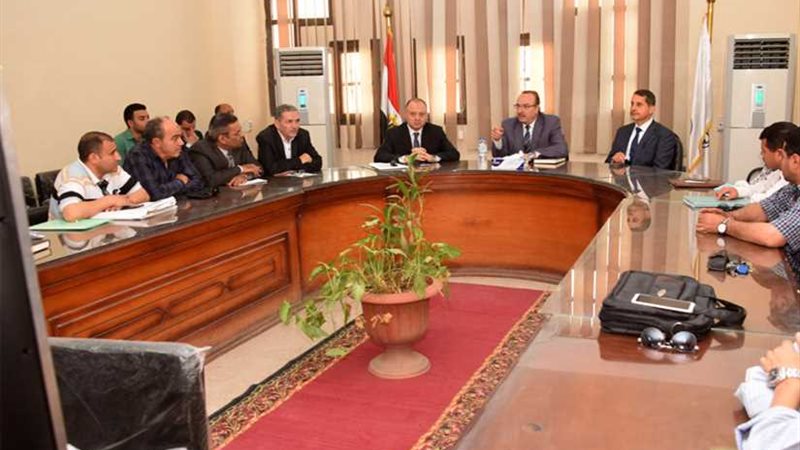 لجنة لترسيم الحدود