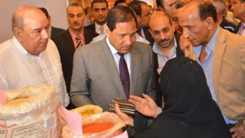 محافظ الغربية يفتتح