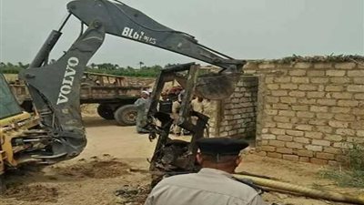 حملة لإزالة التعديات على مياه ري بحر الجرجبة بإطسا الفيوم.. 