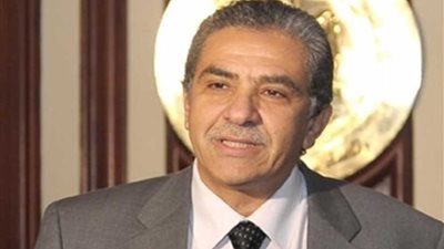 وزير البيئة يطلع على ابتكارات طلاب هندسة لخدمة المجتمع والبيئة