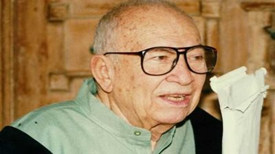 اتحاد كتاب مصر ينعي خالد محيي الدين