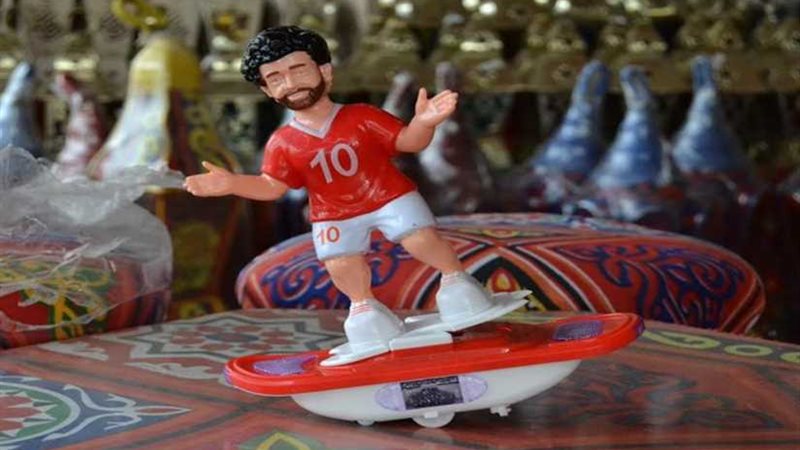 فانوس محمد صلاح ينافس