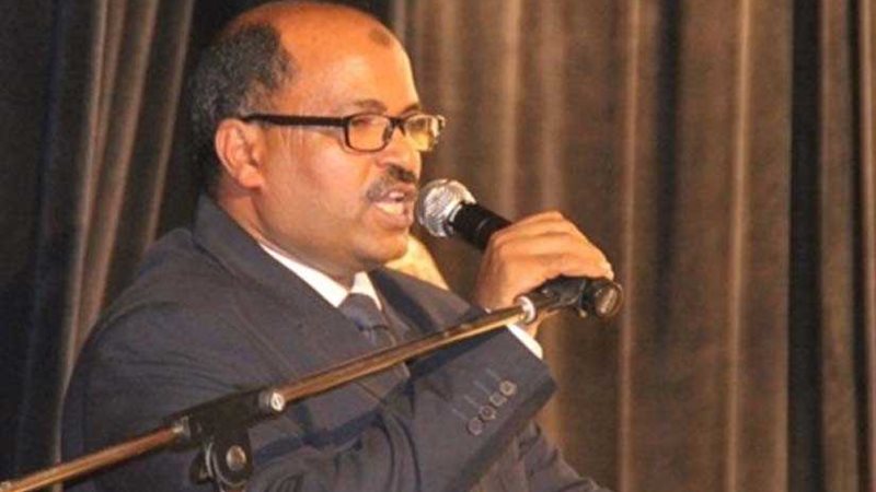 المحافظين: تعريب