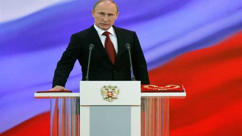 بوتين يؤدي اليمين