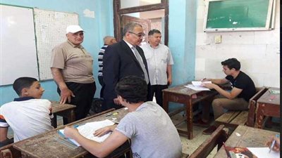 رئيس قويسنا يتابع سير امتحانات الشهادة الإعدادية