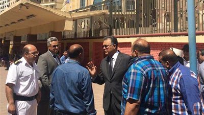 وزير النقل يتابع تنفيذ ازدواج المسافة بين محطتي المرج القديمة والجديدة (صور)