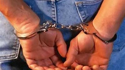 ضبط مسجل خطر هارب من 22 حكمًا بمطاي