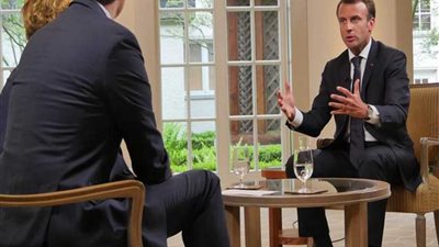 ماكرون يدعو لتوسيع الاتفاق النووي الإيراني