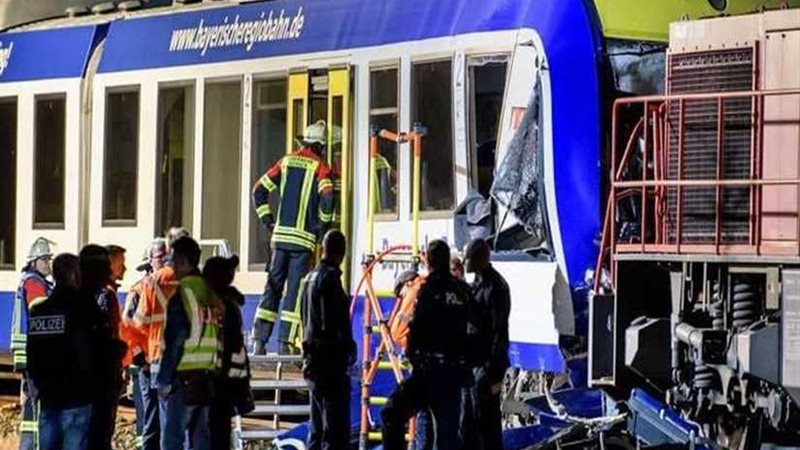 قتلى ومصابون في تصادم