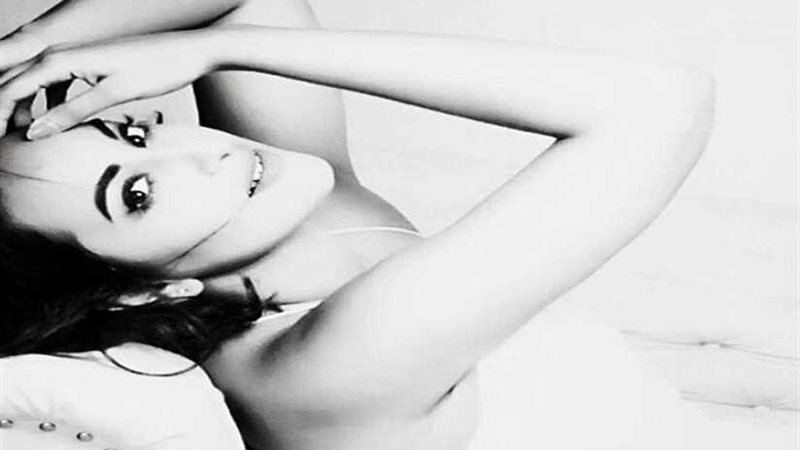 سوناكشي سينها الاتصال