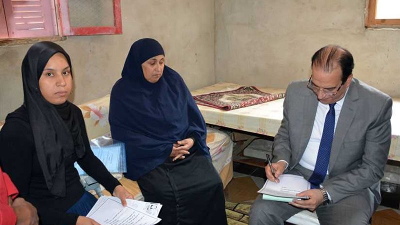 محافظ الدقهلية يقدم