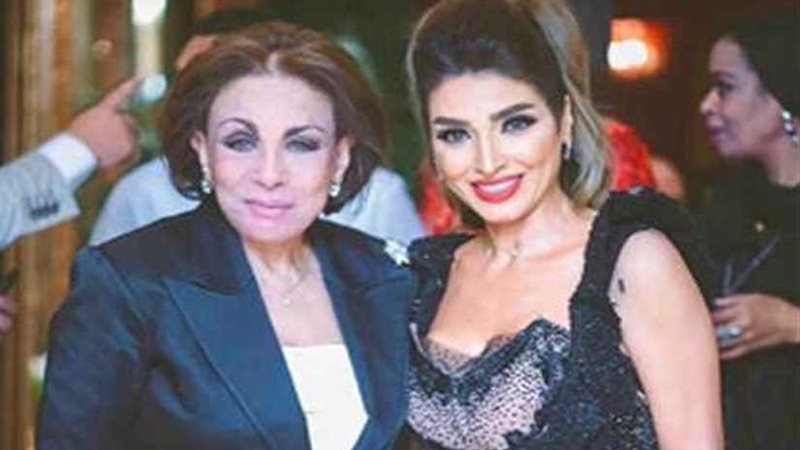 روجينا تحتفل بتكريمها