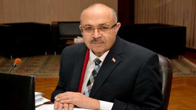 عماد عتمان نائبا