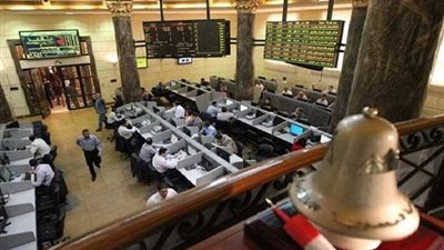 مؤشر البورصة يتراجع في منتصف التعاملات
