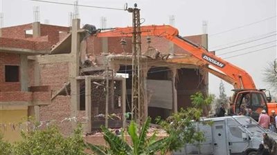 الإسماعيلية تواصل إزالة التعديات على أراضي الدولة