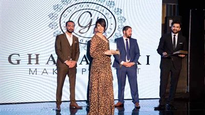 جميل راتب يهنئ راندا عبد السلام بتكريمها في مهرجان 