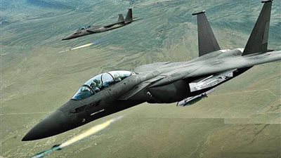 مقاتلات التحالف العربي تقصف مواقع للحوثيين في محافظة صعدة