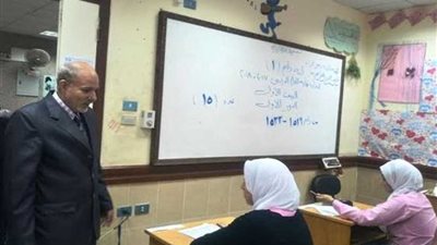 مدير تأمين بني سويف يتفقد امتحانات التمريض