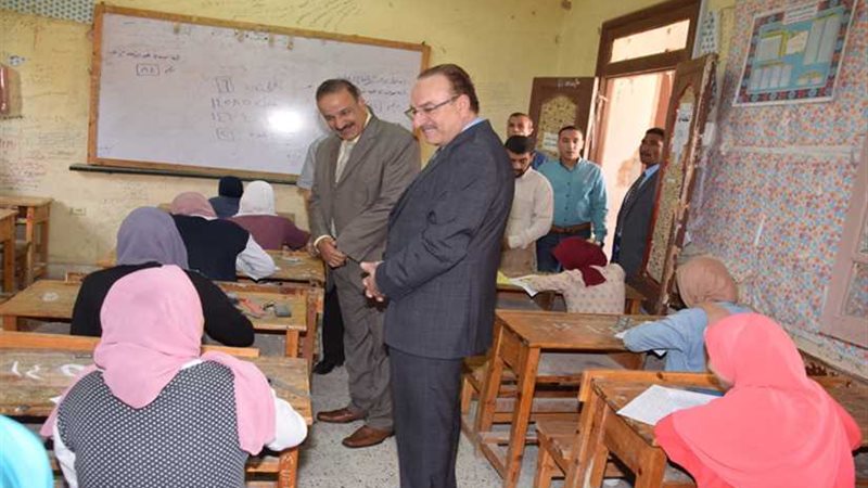 محافظ بني سويف يتابع