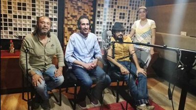 مجدي الجلاد ومعتز عبد الفتاح ومروى في «كرفان»