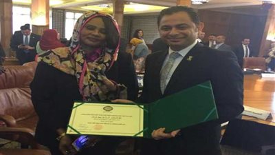 تكريم مدير إدارة المكتب الفني بالدستورية العليا