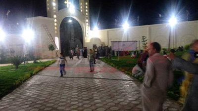 أهالى قرية العور بسمالوط يحتشدون لاستقبال الرفات