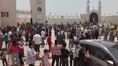 آلاف المواطنين يشاركون في قداس الوادع لشهداء ليبيا