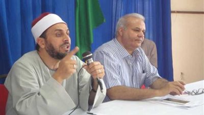 رئيس أزهر الدقهلية يجتمع بالعاملين في امتحانات الابتدائية