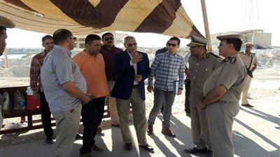 مدير أمن المنيا يفاجئ التمركزات الأمنية في احتفالات دير العذراء