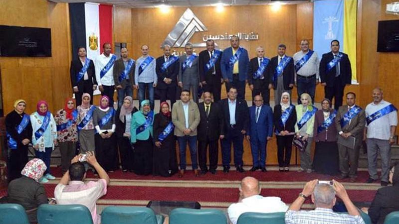 بالصور.. تكريم المهندس