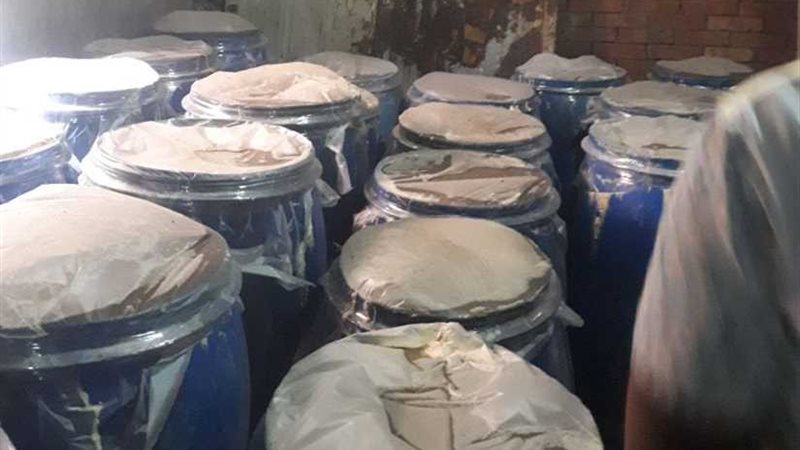 غلق معملين للمخللات