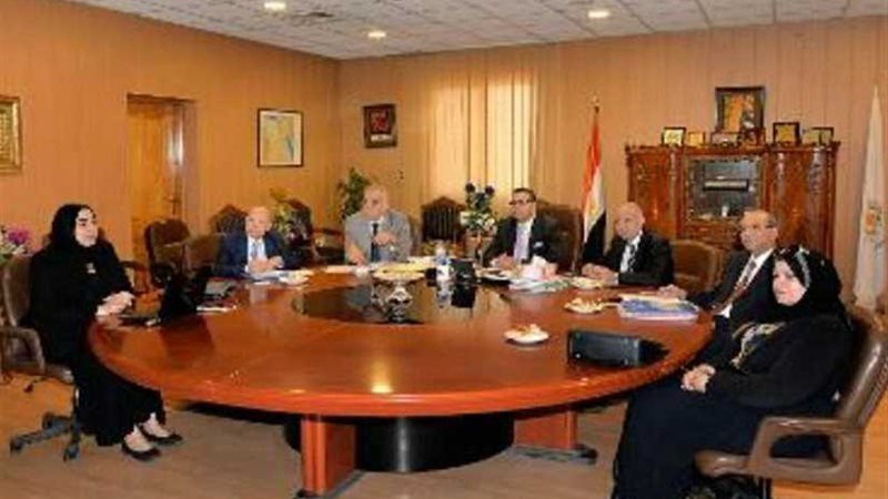 لجنة اختيار العمداء