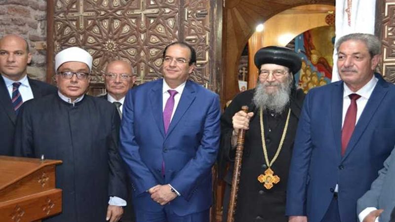 محافظ الدقهلية ومدير