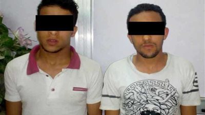 ساعي وترزي يرتديان «النقاب» ويسرقان 103 آلاف جنيه في التجمع الأول