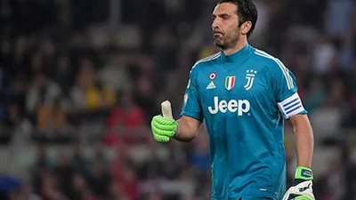 باريس سان جيرمان يقدم عرضا لبوفون