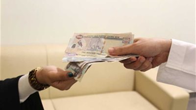 الذمة المالية للمرأة.. مفهومها وحكم إلزام المرأة بالإنفاق