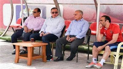 الأهلي يؤجل حسم الجهاز المعاون حتى تحديد جنسية المدرب الجديد